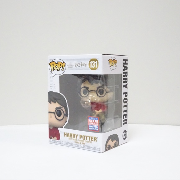 Harry Potter (With Flying Key) 2021 Summer Convention Funko Pop! #131 - Picture 2 of 5